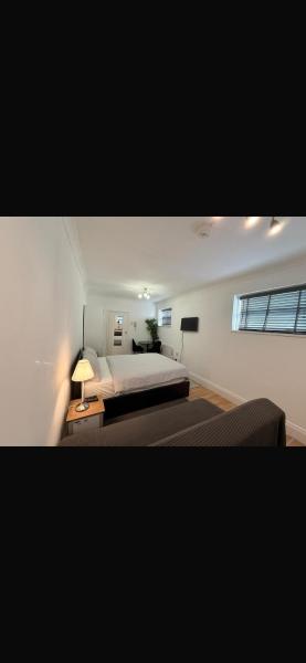 Lovely Studio Afc London